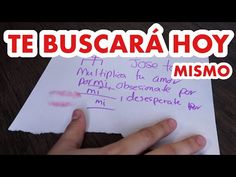 a hand holding a piece of paper with writing on it and the words te buscara hoy in spanish