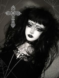 Vampiric Goth, Vampire Goth Makeup, Traditional Goth, Vampire Makeup