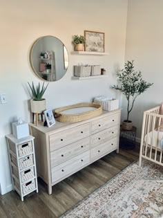 Toddler Room Ideas: Beds & Play Areas 🎨 Gender Neutral Nursery Simple, Apartment Friendly Nursery Ideas, Baby Nursery In Master Room, Nursery Gender Neutral Themes, Nursery Room Set Up, Floating Shelves In Nursery, Baby Drawers Ideas, Baby And Parents Room Shared, Baby In Master Room