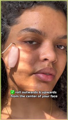 Facial rollers will have your face looking sculpted... but only if you use it right.
credit to: zerowastecartel Soothing Face Mask, Facial Peel, Girls World, Aging Skin Care, Aging Skin, A Face, How To Use