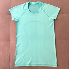 lululemon swiftly tech short sleeve shirt - wild mint, size 6 Wild Mint Lululemon, Lululemon Shirts & Tops, Swiftly Tech Outfit, Lulu Wishlist, Lulu Swiftly Tech, Lululemon Wishlist