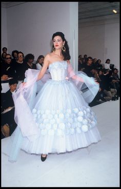 Chanel Wedding Dress, Chanel Gown, Collection Couture, Chanel Dress, Carla Bruni, Catwalk Fashion