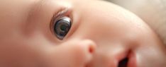 a baby's eye is seen in this close up photo