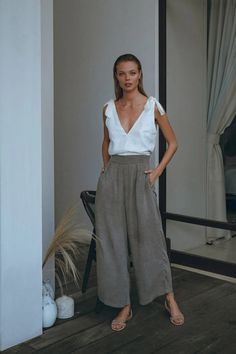 Pampelone Clothing, Work Outfits Women, Spring Summer Outfits, Minimal Fashion, Minimalist Fashion, Spring Summer Fashion, Fashion Inspo Outfits, Work Outfit