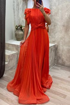 Emma Kate, 21 Diner, Xmas Dress, Look Formal, Elegant Maxi Dress, Spring Fashion Outfits, Bridesmaids Dress, Style Party, Dress Inspo