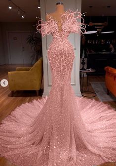 Valdrin Sahiti Pink Dress, Pink Mermaid Dress Wedding, Dresses For Met Gala Ideas, Pink Gala Dresses Elegant, Unique Ball Dresses Senior Prom, Mom Quince Dresses, Pink Extravagant Dress, Met Gala Pink Dress, Blush Pink Prom Dress Mermaid