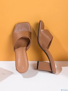 OrcaJump - Sleek Chunky Heel Flip-flop Mule Sandals with a Minimalist Design Casual Brown Block Heels With Padded Heel, Casual Block Heels With Heel Loop, Casual Brown Open Heel Block Heels, Heeled Flip Flops, Summer Activity, High Heel Slippers, Women Slides, Heel Slippers, Shoe Inspo