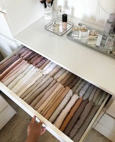 Organize Wardrobe Closet Drawer Organized