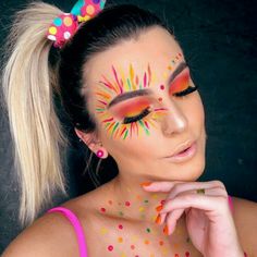 Neon Party Makeup Ideas, Neon Party Makeup, Make Up Carnaval, Pintura Facial Neon, Ideas Para Carnaval, Neon Makeup Ideas, Carnaval Inspo, Carnaval Makeup, Carnaval Ideas