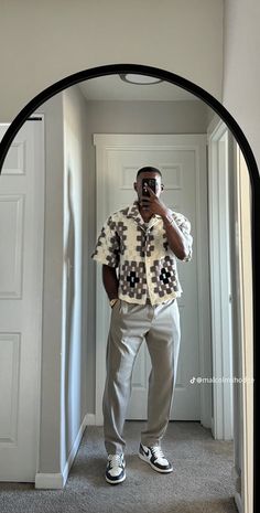 Dinner Outfit Street Style, Winter Black Man Outfit, Night At The Club Outfit, Brent Faiyaz Inspired Outfits, Celebrity Wedding Suits, Thanksgiving Streetwear Outfit, Birthday Fits For Guys, Grown Man Aesthetic, Mens Spring Streetwear