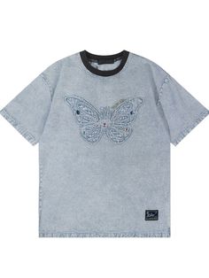 ❤︎ Retro denim butterfly loose T-shirt❤︎
 This item will take longer to ship than usual. Butterfly Tshirt, Embroidery Butterfly, No Gender, Style Gothic, Streetwear Hip Hop, Shirt Streetwear, Tshirt Men, Denim T Shirt, Shirt Embroidery