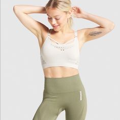 Gymshark Energy Seamless Sports Bra Color: Grey Size: Small Worn Once, Basically Brand New Lycra Shorts, Bra Measurements, Supportive Sports Bras, Gym Outfits, Pebble Grey, Spandex Leggings, Seamless Sports Bra, Workout Pictures, Sporty Outfits