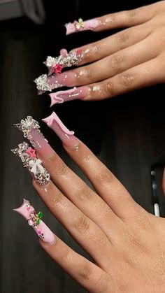 Colorful Junk Nails, Sag Birthday Nails, Birthday Set Nails Medium, Acrylic Pearl Nails, Duck Birthday Nails, Nail Posing Ideas, Medium Junk Nails, Birthday Stiletto Nails, Capricorn Nails Acrylic