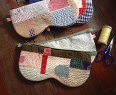 Quilting, Patchwork eye purse, Sashiko embroidery purse in textile Japanese fabrics and wool ,hand sewn.