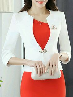 Coats For Women Classy, Short Coats For Women, Work Blazer Outfit, Plain Blazer, Work Outfits Frauen, How To Wear Blazers, Jacket Dresses, Short Coats