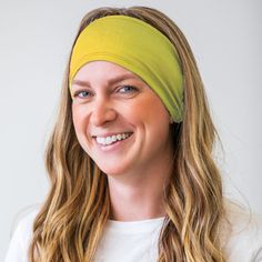 RUN by Danika Schuett Performance headbands are one you will definitely be obsessed with! This athletic sports headband is so cooling and lightweight you will forget you’re wearing it. The high-quality elastic is soft, strong, breathable, and moisture-wicking. This is the best sports headband for guys to wear under a helmet, headgear, or hard hat. What a game-changer! It will wick the sweat away from your eyes and face, so you can focus on your peak performance. Say yes to anything that can help Sports Headband, Cotton Headband, Stretch Headband, Sports Headbands, Sports Shops, Athletic Sports, Bow Hair Clips, Peak Performance, Game Changer