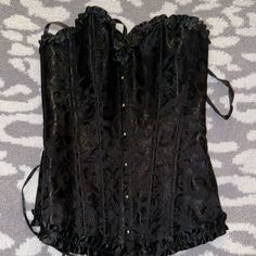 Brand New Without Tags Wa Going To Wear For Halloween But Change My Outfit Black Halloween Corset For Night Out, Corset Top, Brand New, Crop Tops, Womens Tops, Women Shopping, How To Wear, Black, Color