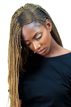 135 Lemonade Braids That Will Bring Your Inner Celebrity Out Bob Box Braids Styles, Hairstyles And Colors, Colored Box Braids, Colored Braids, Braids Styles, American Hairstyles, Colored Curly Hair