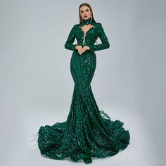 Sexy Long Green Sequins Lace Formal Evening Dress with Halter Neck EN5411 Emerald Green Prom Dress Mermaid, Red Green Dress, Emerald Green Prom Dress, Gown Elegant, Mermaid Sequin, Mother Wedding Dress, Elegant Prom Dresses, Evening Gowns Elegant, Green Prom Dress