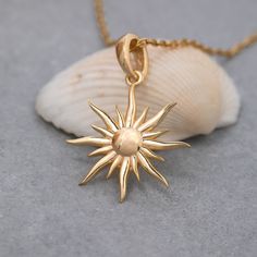 "★14K Solid Gold Sun Necklace, 925 Sterling Silver Sun Necklace, Minimalist Necklace, Sun Jewelry, Valentine's Day Gift, Mother's Day Gift★ ✔ FEATURES: -Gold KT: 14K Solid Gold and 925 Silver -Colors: 925 White Gold, 925 Rose Gold, 925 Yellow Gold, 14K White Gold, 14K Rose Gold, 14K Yellow Gold -Chain Lengths: 14\", 16\", 18\", 20\", 22\" -Chain Widths: 0.7mm -Chain Style: Box ✔ SHIPPING: -Ready to Ship in 1-3 Business Days -FREE shipping on all orders -Packed in a labeled gift box -The perfect birthday or holiday (Christmas, Hanukah, valentines day...etc.) gift! -We ship globally ✔ MY SHOP: Check out my shop https://www.etsy.com/shop/ErsJewelryDesign Or, Go Directly to My Sections: - Rings - https://etsy.me/3BsB1ei - Necklaces - https://etsy.me/3nDGV7C ✔ CARE INSTRUCTIONS: Providing high Gold Sun Necklace, Sun Jewelry, Necklace Sun, Pretty Jewelry Necklaces, Sun Necklace, Style Box, Gold Sun, Jewelry Accessories Ideas, Necklace Minimalist