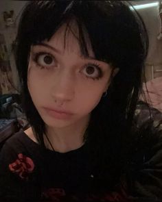 Grunge Piercings Face, Kawaii Spider, Y2k Core, Vampire Bride, Make Up Inspo, Goth Makeup, Dark Makeup