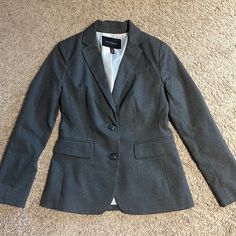 Brand New Banana Republic Gray Blazer In Size 0 Petite. Soft Fabric, Flattering Tailored Fit, Beautiful Lining. Double Buttons On Front. Perfect Way To Dress Up Jeans Or Wear With Trousers For Work. Dress Up Jeans, Gray Blazer, Grey Blazer, Colored Blazer, Blazer Suit, Soft Fabric, Soft Fabrics, Banana Republic, Suit Jacket