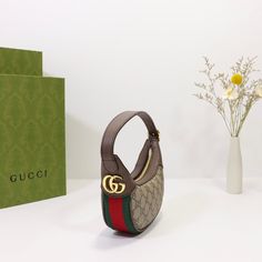 ENT Fashion - GCI Bags - 1530 A+ Excellent Quality copies; Contact us if you've any questions in your mind. Ladies Handbags, Branded Packaging, Gucci Bags, Grade 1, Luxury Items, Gucci Bag, Contact Us, Clutch Bag, Mindfulness