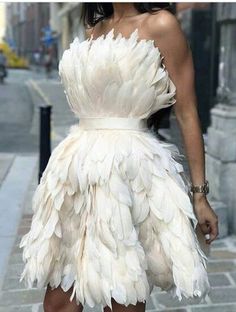 Mode Editorials, Paris Chic, Chique Outfits, Prom Dresses For Sale, Feather Dress, Homecoming Dress, A Dress