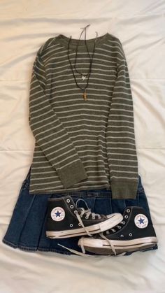 vintage style 
vintage aesthetic 
grunge vintage
vintage outfit 
streetwear
comfy outfit
outfit idea
outfit school idea
tiktok outfit idea
denim skirt Small Flower Fabric, Triangle Bag, Outfit Layout, Flower Fabric, Type S, Grunge Goth, Clothes Ideas