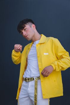 Yellow Shirt Outfit Men, White And Yellow Outfit, Yellow And White Outfit, Yellow Outfit Men, Mens Fashion 2023, Mens Fashion 2022, 2023 Mens Fashion