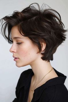 Short Hair For Soft Jawlines, Pixie Cut Thick Hair, Wavy Hair Pixie, Short Wavy Pixie, Wavy Pixie Cut, Short Wavy Haircuts, Wavy Pixie, Wavy Haircuts