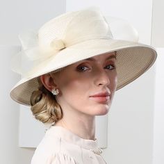 Catégorie:Chapeaux; Accessoires:Noeud,Côté dentelle,Tulle; Pour:Femme; Conseils:La couleur d'embellissement est présentée comme l'image; Quantité:1 pc; Thème:Thème rustique,Diriger,Fleur,Thème Vintage,Mode,Romance,Fitover,Anniversaire,Amis,Famille,Mariage,Paysage,Créatif,Vacances,Fleurs / Botaniques,Thème classique,Thème papillon,Thème plage,Ecole / Diplôme; Diamètre:36; Style:Mariage,Elégant; Type de Chapeau:Chapeau cloche,Chapeau Voile,Haut-de-forme,Chapeau de soleil,Chapeau de Paille; Occasio Wedding Hats For Bride, Casual Tea Party, Vintage Wedding Hats, Cappello Cloche, Veil Hat, Church Suits And Hats, Dressy Hats, Veiled Hats, Elegant Hats