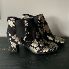 Anne Klein New Without Tags/Box. Size 5.5 Floral Foil Shimmer Fall Booties Stacked Heel Ankle Boots, Brown Suede Ankle Boots, Grey Ankle Boots, Studded Ankle Boots, Fall Booties, Embroidered Boots, Brown Leather Ankle Boots, Anne Klein Shoes, Chelsea Boots Women