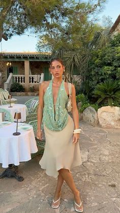 White Top Skirt Outfit, Italy Vacation Outfits Spring, Italy Outfit Inspo Summer, Catalina Island Outfit, Euro Outfits, Thailand Outfit, Outfits For Mexico, Look Book