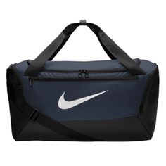 This 9.5L duffel has a spacious main compartment and specialized pockets to get you through your day from gym to office and home. A shoulder strap and handles offer plenty of carrying options. 100% recycled polyester dobby Dual-zip main compartment provides secure, ample storage Shoe compartment stores footwear separately from other gear Double handles and a shoulder strap offer versatile carrying options Exterior zippered pocket allows easy access to your things Interior zippered pocket to stas Gym Club, Sport Nike, Training Bags, Duffel Bags, Ripstop Fabric, Sport Bag, Home A, Shoe Storage, Duffel Bag