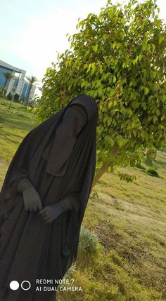 عشق Arabian Niqab, Niqab Aesthetic, Army Couple Pictures, Summer Nature Photography, Leather Outfits Women, Couple Goals Teenagers Pictures, Muslim Images