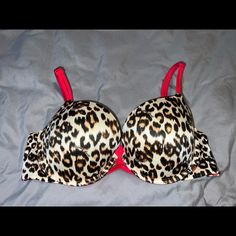 Cheetah Print, New Without Tags. Never Worn, Perfect Condition. My Loss Your Gain. Offers Welcome. Leopard Print Stretch Underwire Bra, Stretch Underwire Bra In Leopard Print, Yellow Bra, High Neck Bra, Victoria Secret Pink Bras, Logo Wear, Vs Bras, Pink Bralette, White Sports Bra