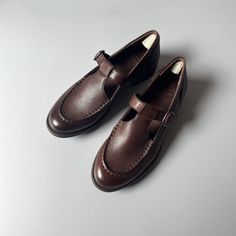 Handmade Soft Leather T-strap Mary Jane Shoes For Women Round Toe in Black/Coffee Brown Monk Strap Shoes With Leather Footbed, Brown Leather Slip-on Shoes With Buckle, Vintage Brown Monk Strap Shoes With Round Toe, Brown Leather Shoes With Buckle Closure, Brown Flat Heel Leather Shoes With Buckle Closure, Brown Leather Monk Strap Shoes With Round Toe, Brown Leather Closed Toe Shoes With Buckle Closure, Brown Monk Strap Shoes With Round Toe For Fall, Fall Brown Monk Strap Shoes With Round Toe