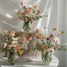 Elegant Flower Vase Ideas Dainty Flowers Wedding, Simple Garden Centerpieces, Cottagecore Floral Arrangement, Elegant Earth Tone Wedding, Types Of Flowers For Arrangements, Flower Bouquet And Wine Bottle Gift, Honey Suckle Bouquet, Baroque Floral Arrangement, Wedding Wildflower Centerpieces