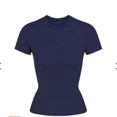 skims fits everybody t shirt navy small Png Tops, Blue Top Outfit, Navy Blue Shirts, Wardrobe Outfits, Pinterest Outfits, New Wardrobe, Retro Outfits, Cute Shirts