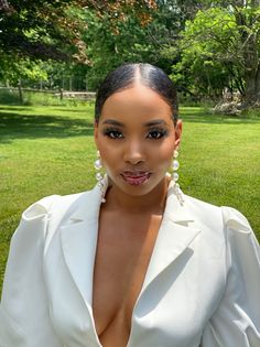 40s Hairstyles, Hairstyles For Black Women, Sleek Ponytail, Relaxed Hair, Makeup For Black Women, Beautiful Makeup