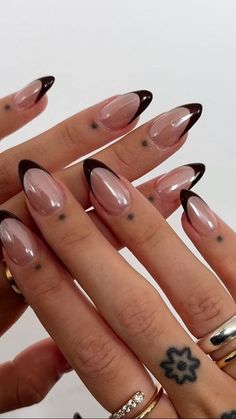 sophie floyd on Instagram: "good enough 2 eat 🍩🍩🍩" Soph Floyd Nails, Don’t Worry Darling Nails, Nail With Black Dress, Sophie Floyd Nails, Celebrity Nail Art, French Tip Nails 2025, Simple Black Almond Nails, Cool Girl Nail Designs, Cool Girl Nails Aesthetic