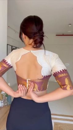 Modern Blouse Designs, Lengha Blouse Designs, Latest Blouse Neck Designs, Choli Blouse Design, Cotton Blouse Design, Blouse Designs Catalogue, Latest Blouse Designs Pattern, Backless Blouse Designs, New Saree Blouse Designs