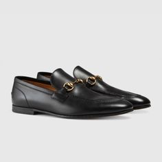 Men’s Gucci Jordaan Leather Black Loafer Size: 7.5 Gucci These Shoes Have Been Used. Outsole Has Been Replaced By A Shoe Repair To Account For Previous Wear And Tear! Has A Stain But Comes Off When I Scratch So I Can Only Imagine How Incredible This Pair Would Look If Taken To A Shoe Repair And Was Polished!!! Steal Of A Deal ! Gucci Jordaan Loafer, Gucci Jordaan, Mens Leather Loafers, Flat Dress Shoes, Moccasins Mens, Business Shoes, Loafers Style, Gucci Black, Gucci Men