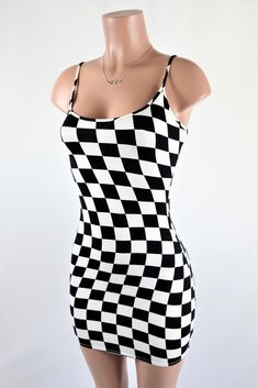 Size: S 60s Checkered Dress, Checker Dress, Checkered Dress Outfit, Toga Outfit, Checkered Clothes, Checkered Outfit, Race Outfit, Girl Fashion Style, Checkered Jacket