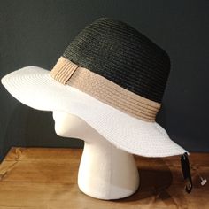 Nwt Very Nice Summer Hat Trendy White Brimmed Straw Hat, White Fedora For Beach, One Size Fits Most, Chic White Hat, One Size Fits Most, White Beach Fedora (one Size Fits Most), White Fedora For Beach, Chic White Hat One Size Fits Most, Trendy White Wide Brim Panama Hat, White Wide Brim Trendy Panama Hat, Trendy Lightweight White Hat