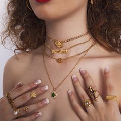 This choker will have you screaming, "Dolla, Dolla Bill Y'all!" *Adjustable Two-Layer Necklace (Sizes Available) *18K Gold Plated *Cubic Zirconia Heart Pendant *Handmade in Los Angeles Ear Bar, Rings And Necklaces, Golden Chain, Golden Ring, Dope Jewelry, 문신 디자인, Hand Chain, Jewelry Inspo, Dainty Jewelry