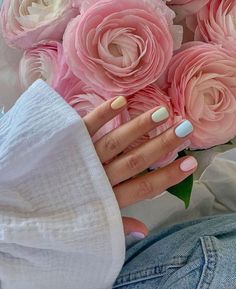 29 Summer Nails 2024: Unveil This Season's Hottest Trends! Subtle Ombre, Pastel Sunset, Sunny Season, Natural Palette, Bright Pastels, Pink Marble