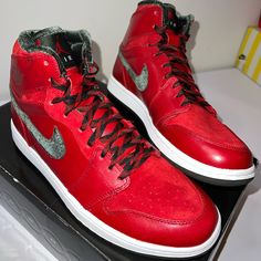 Deadstock Size 10.5 Jordan 1 High Premier “Gucci” Released 2008 Rare Jordan 4 Fire Red, Shoes Jordan 1, Jordan 4 Red, Jordan 4 Black, Jordan Ones, Jordan 9 Retro, Shoes Jordan, Jordan 8, Jordan 13 Retro