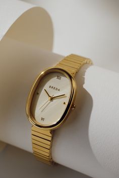 خواتم خطوبة, Vintage Gold Watch, Pretty Watches, Logam Mulia, Vintage Watches Women, Gold Watches Women, Dope Jewelry, Classy Jewelry, Jewelry Lookbook